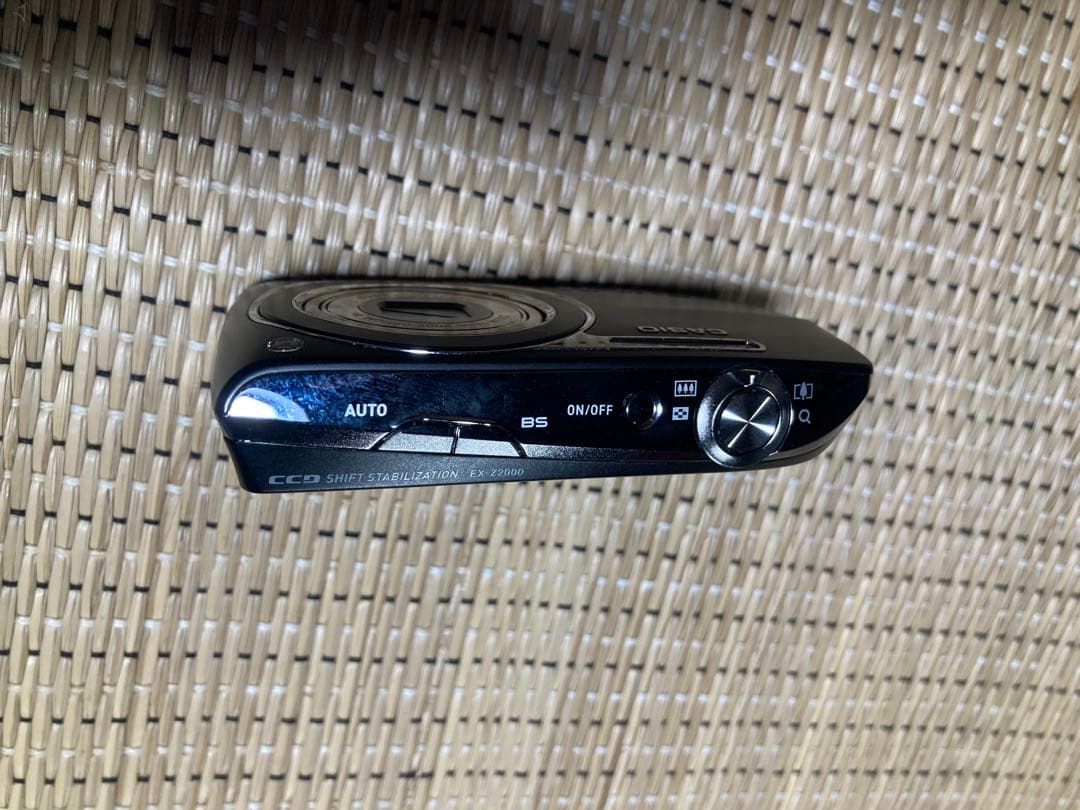 CASIO EXILIM 1410万画素 コンパクトデジタルカメラ