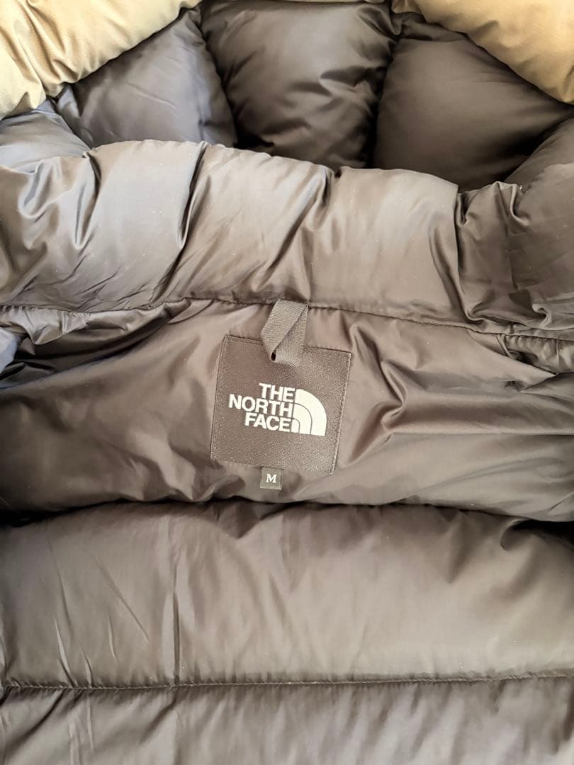 ザノースフェイス バルトロライトジャケット　　正規品 防寒 収納袋付