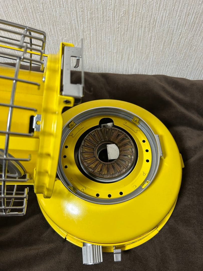 21年10月式　ポータブルガスストーブ　イエロー　収納袋付き