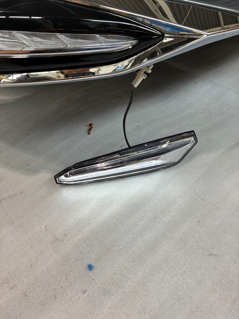 プリウスモデリスタデイライト