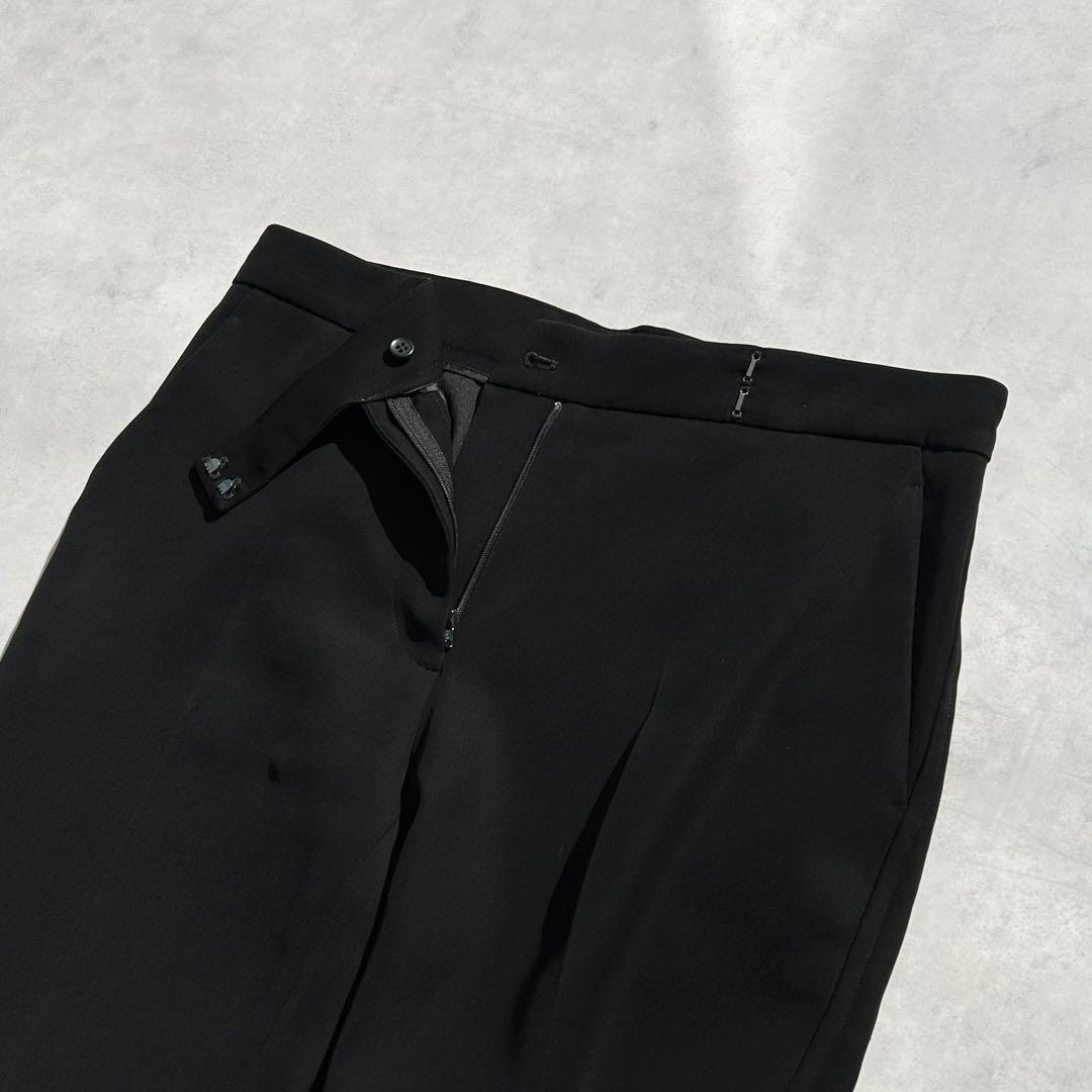 ヨーコチャン　センタープレスパンツ　ブラック　2025年製　タグあり　42サイズ