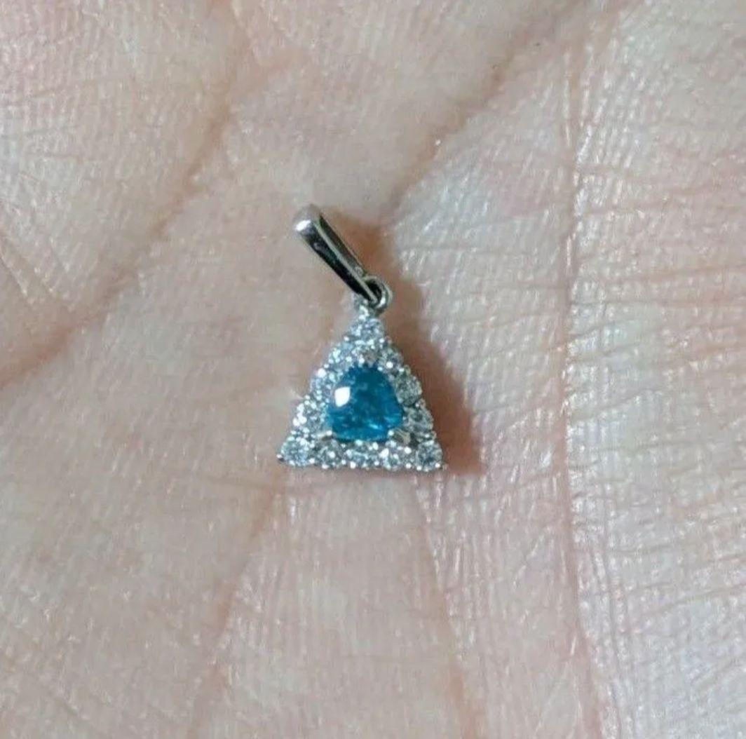 む*)様 銅1.66%パライバトルマリン0.11カラット ネックレストップ