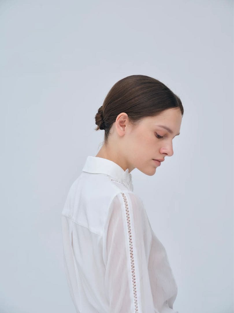 トップス laubeblanc OrchidEmbroidered CollarShirt