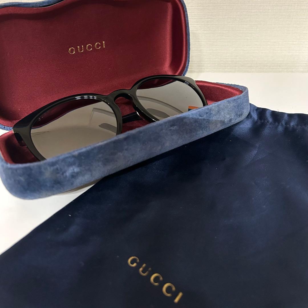 GUCCI ラウンド型サングラス ブラック