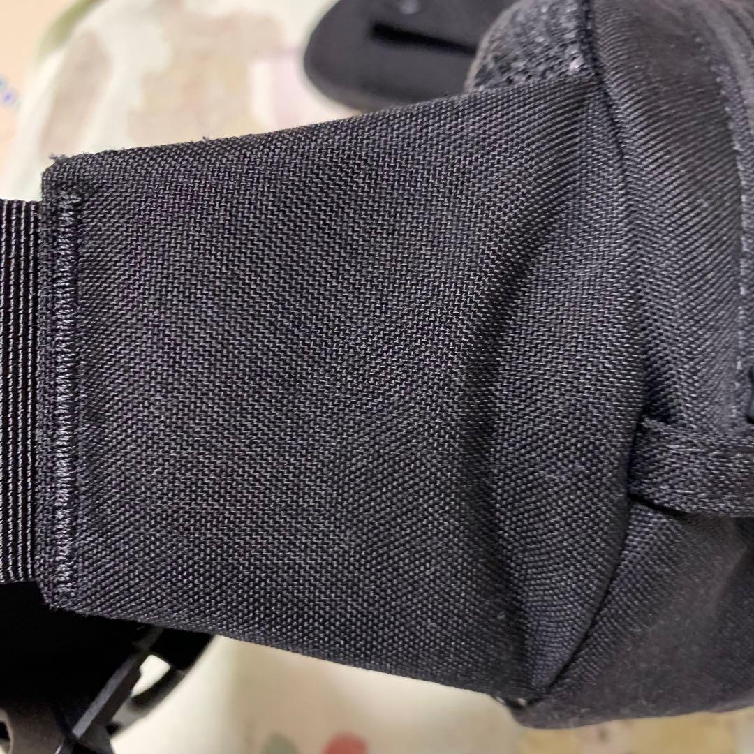 Hugoo ハグー　抱っこ紐用バッグ ヒップシート　赤ちゃん