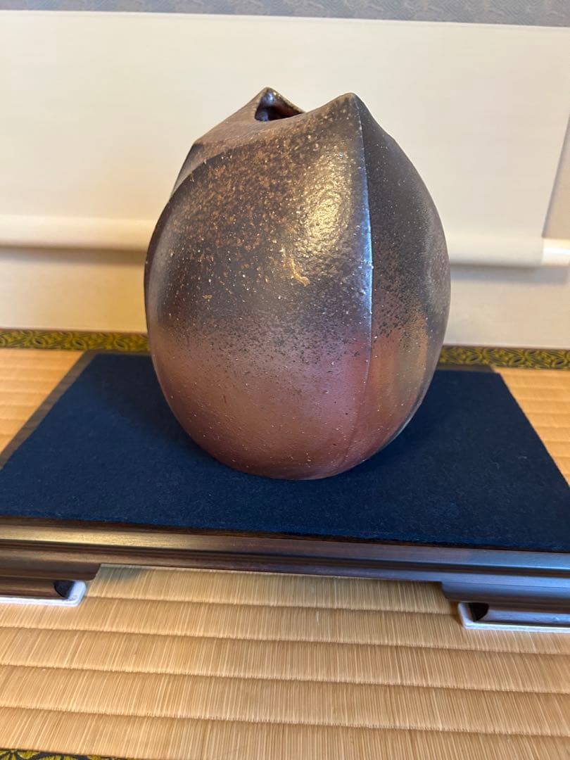 備前焼　扁壺　　伊勢崎創作