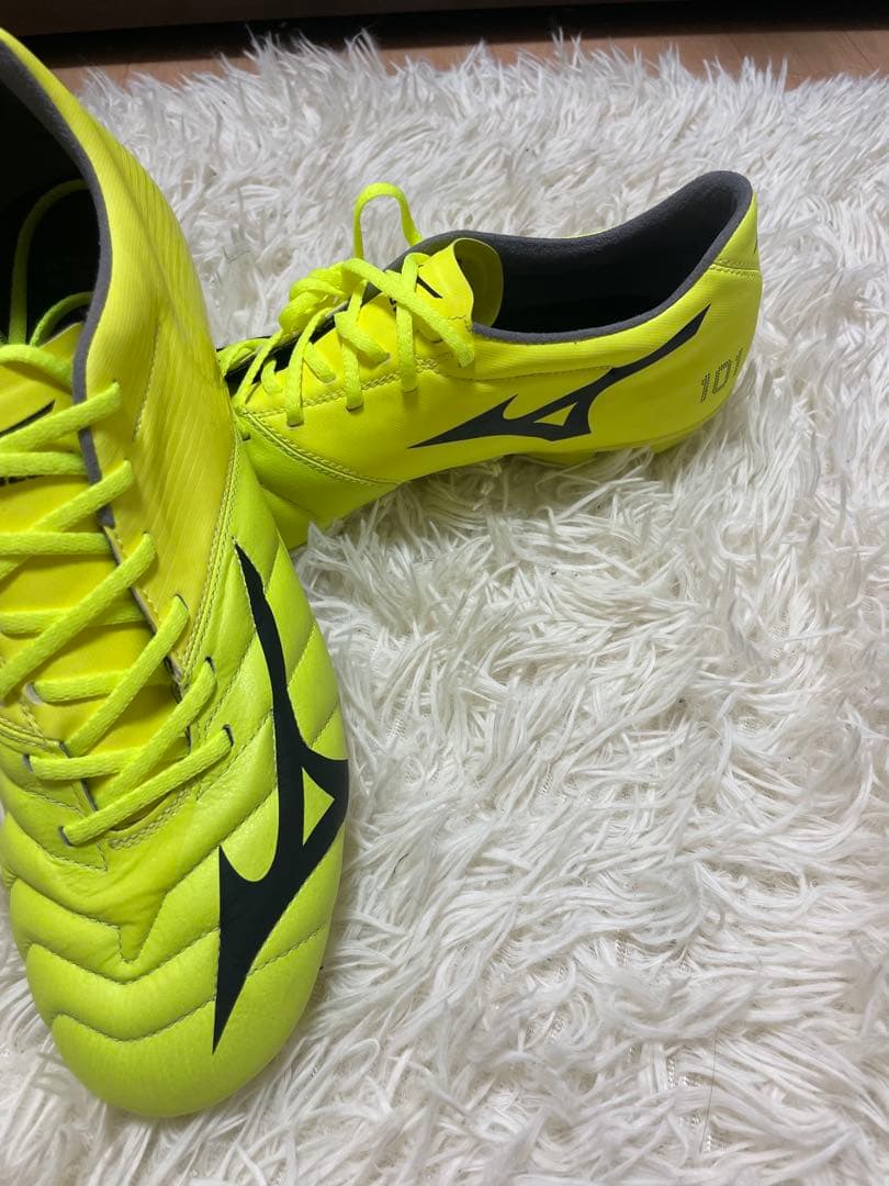 Mizuno THE BASARA japanサッカーシューズ 蛍光イエロー