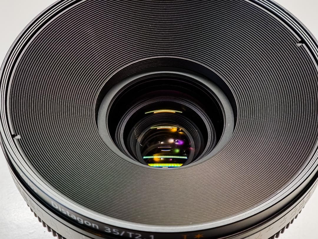 Carl Zeiss CP.2 35mm T2.1 EFマウントシネマレンズ