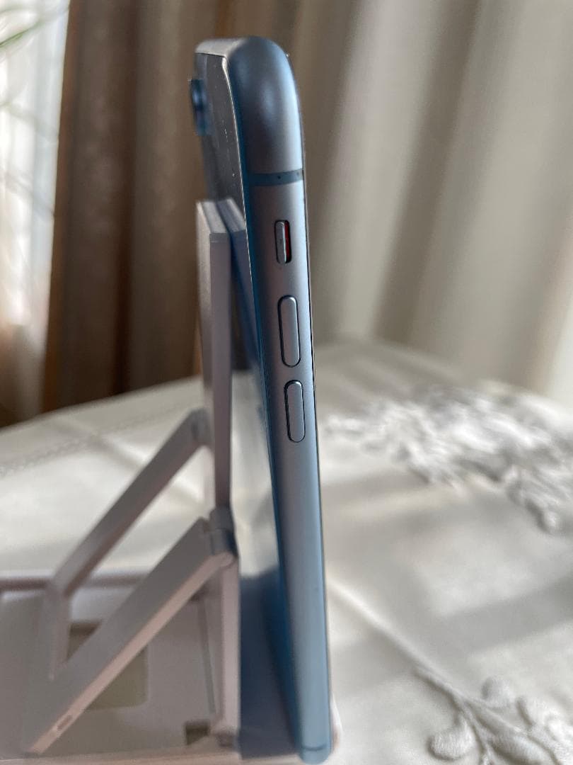 iPhone XR ブルー 64GB 動作品 SIMフリー (背面割れ)