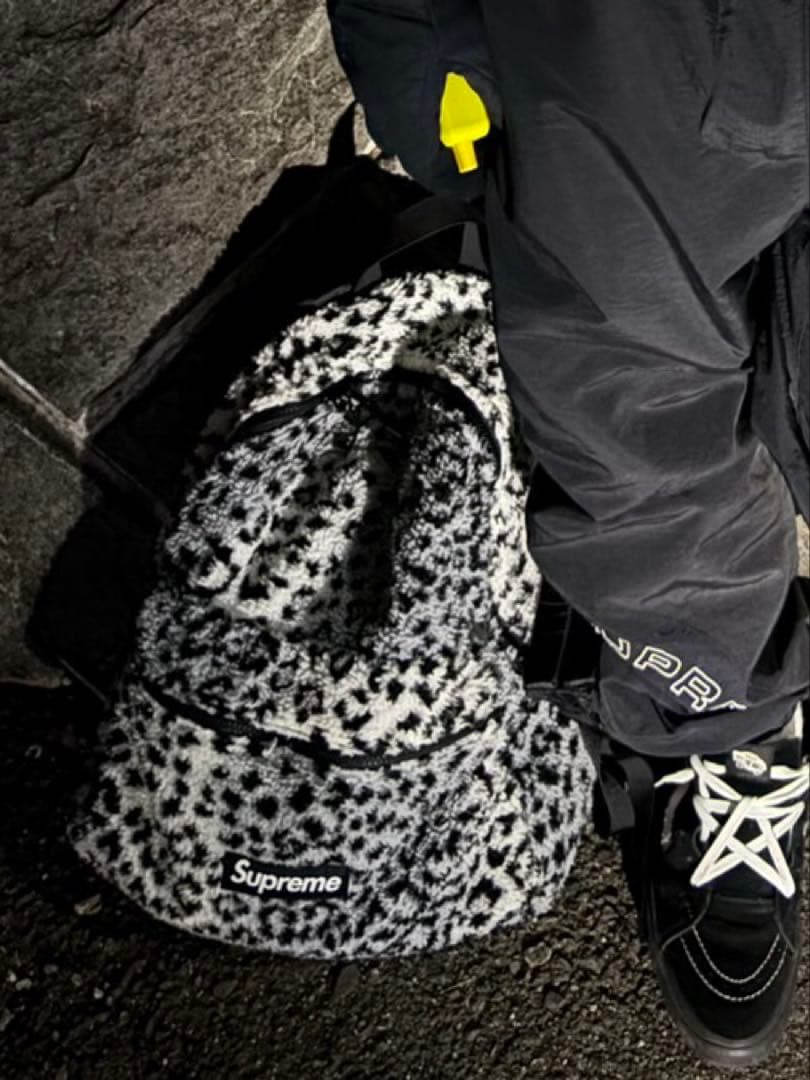 supreme バックパック レオパード ヒョウ柄 シュプリーム リュック