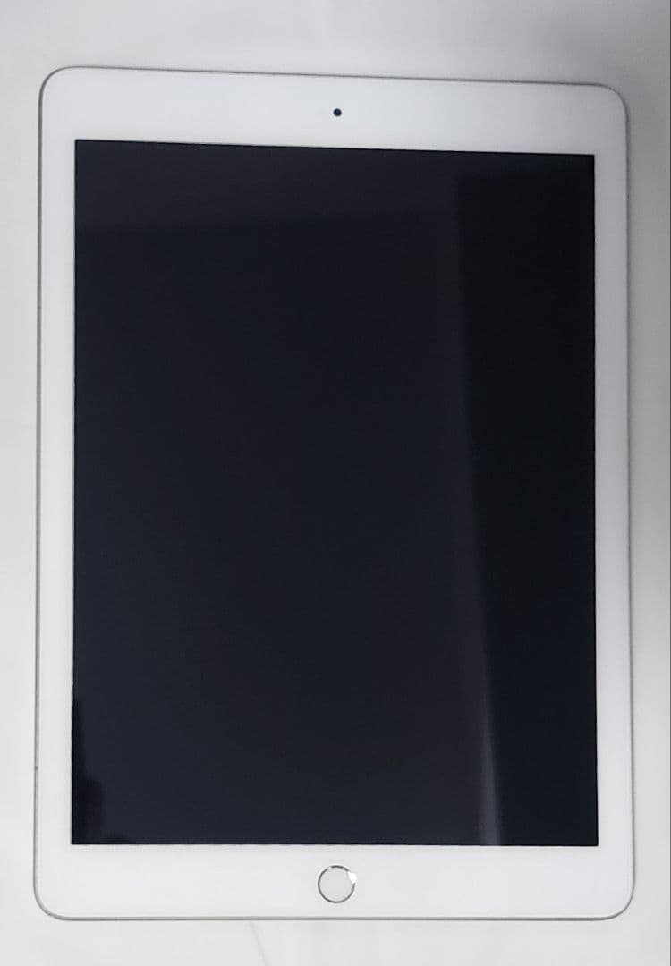 【美品】iPad 第5世代 128GB Wi-Fiモデル シルバー