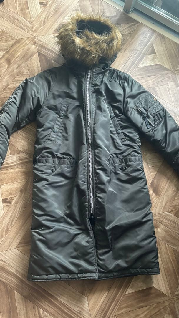 ダークグレー ミリタリージャケット ファー付き
