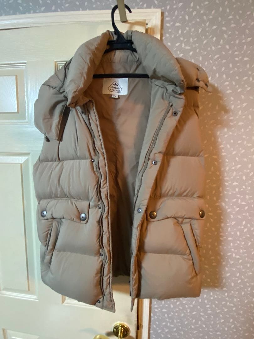 【大幅に値下げ！】美品・Lサイズ ピレネックス　ダウンベスト