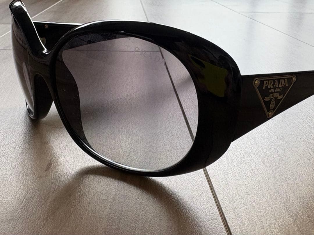 プラダ★サングラス PRADA プラダ SPR27L ブラック レディース　美品