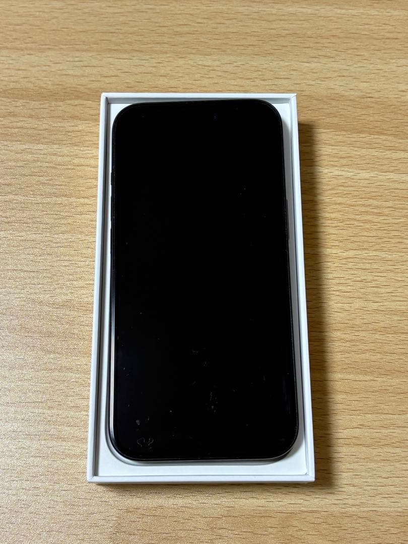 iPhone 15ブラック 本体　256GB simフリー
