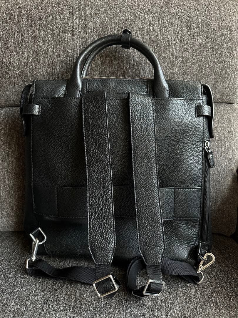 トゥミ TUMI 本革 黒レザー ビジネスリュック バッグ
