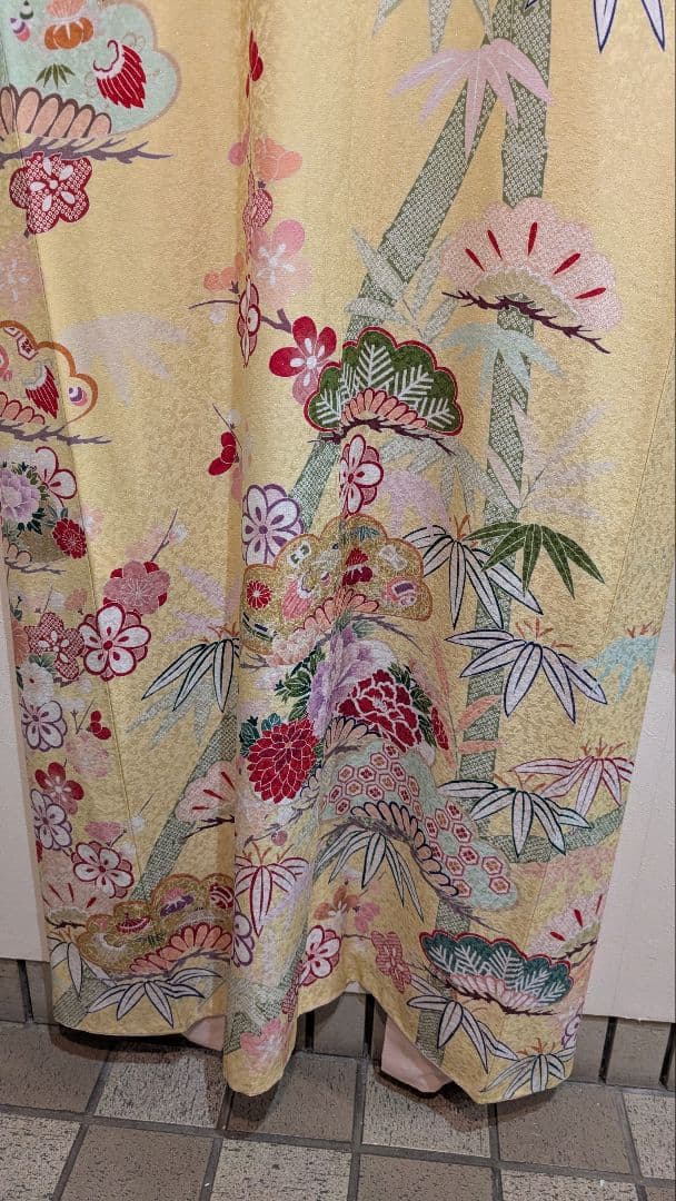 【美品】振袖 花柄 黄色•古典柄 Lサイズ
