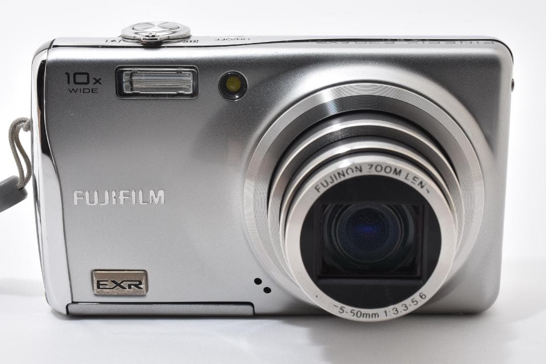 フジフィルム　FUJIFILM Finepix F70EXR シルバー