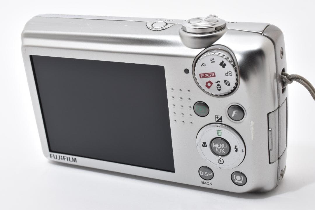 フジフィルム　FUJIFILM Finepix F70EXR シルバー