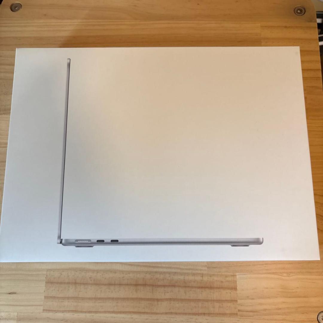 MacBook Air M2 メモリ16gb SSD256gb シルバー