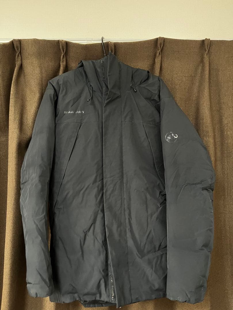 MAMMUT 黒 ダウンジャケット フード付き