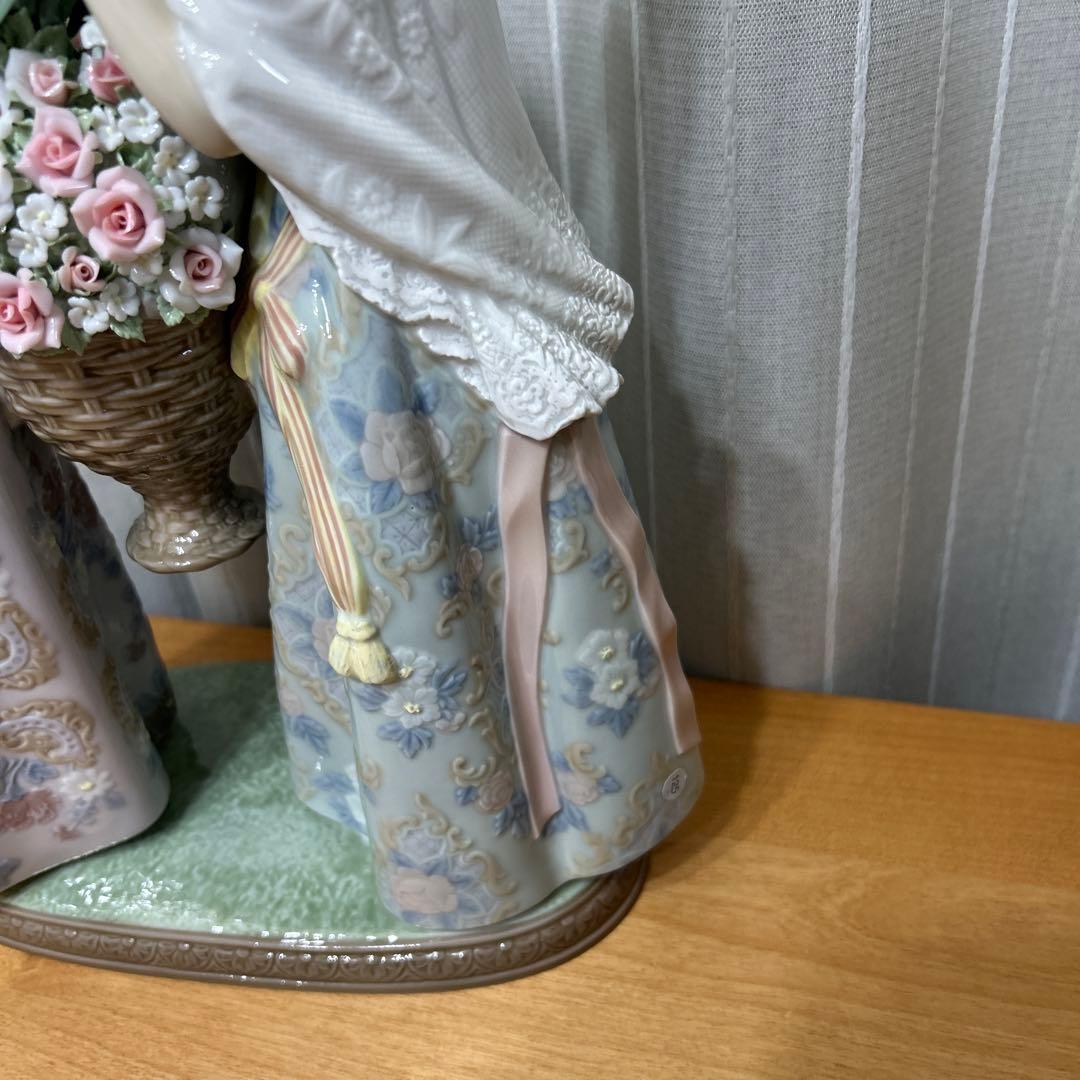 リヤドロ LLADRO (献花) 世界　　　　　　3000体限定！超特価！