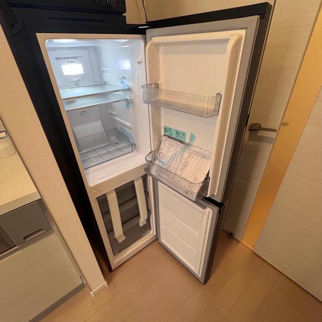 【新品未使用】ハイアール　冷凍冷蔵庫　黒