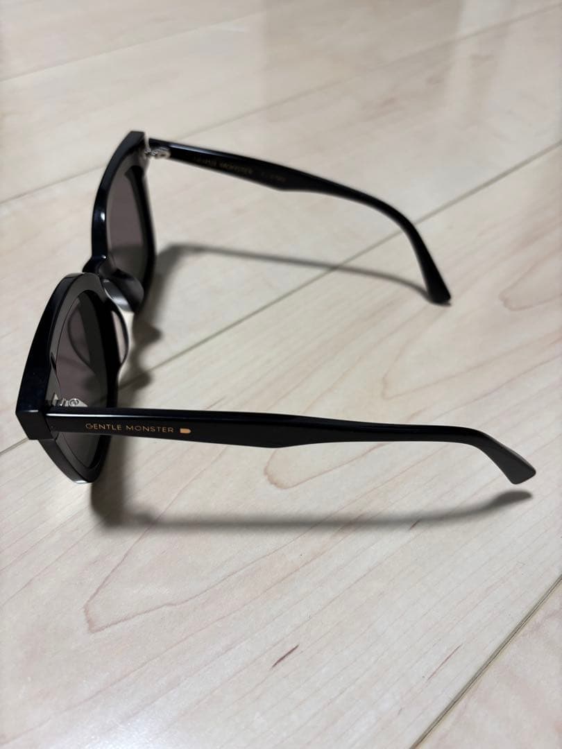 GENTLE MONSTER HER ブラック サングラス