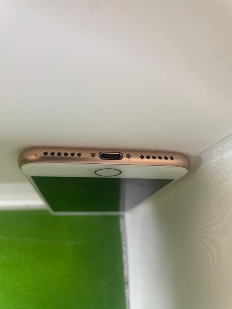 Apple iPhone 8 ゴールド 64GB