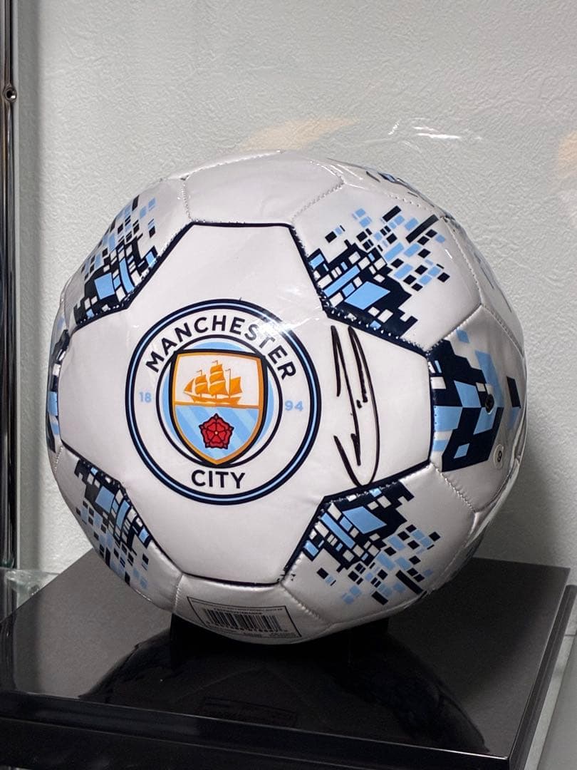 ザダグアウト　デブライネ直筆サイン入りボール