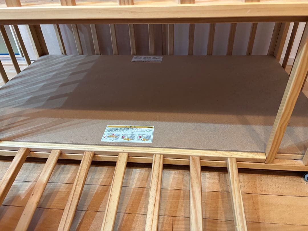 さ*く様 カトージ　木製　ベビーベッド