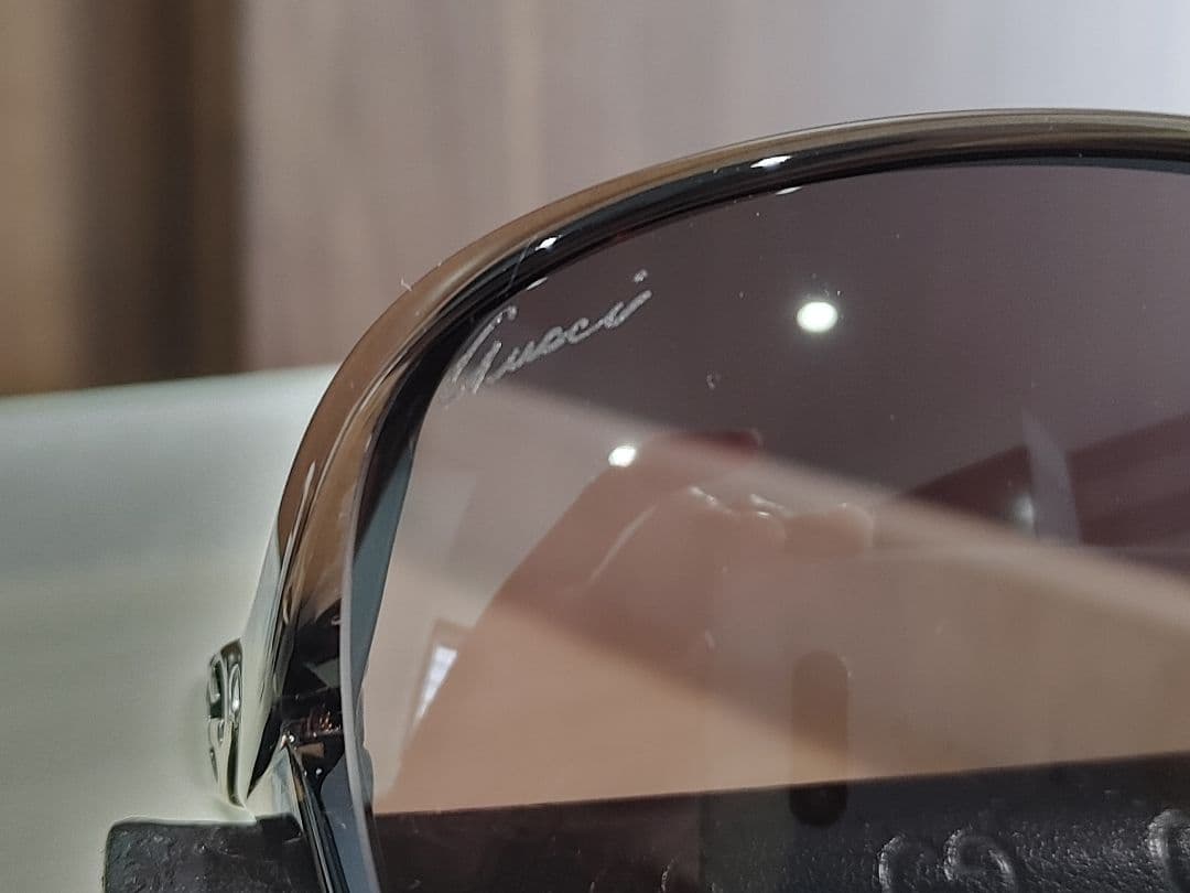 GUCCI／ケース付き