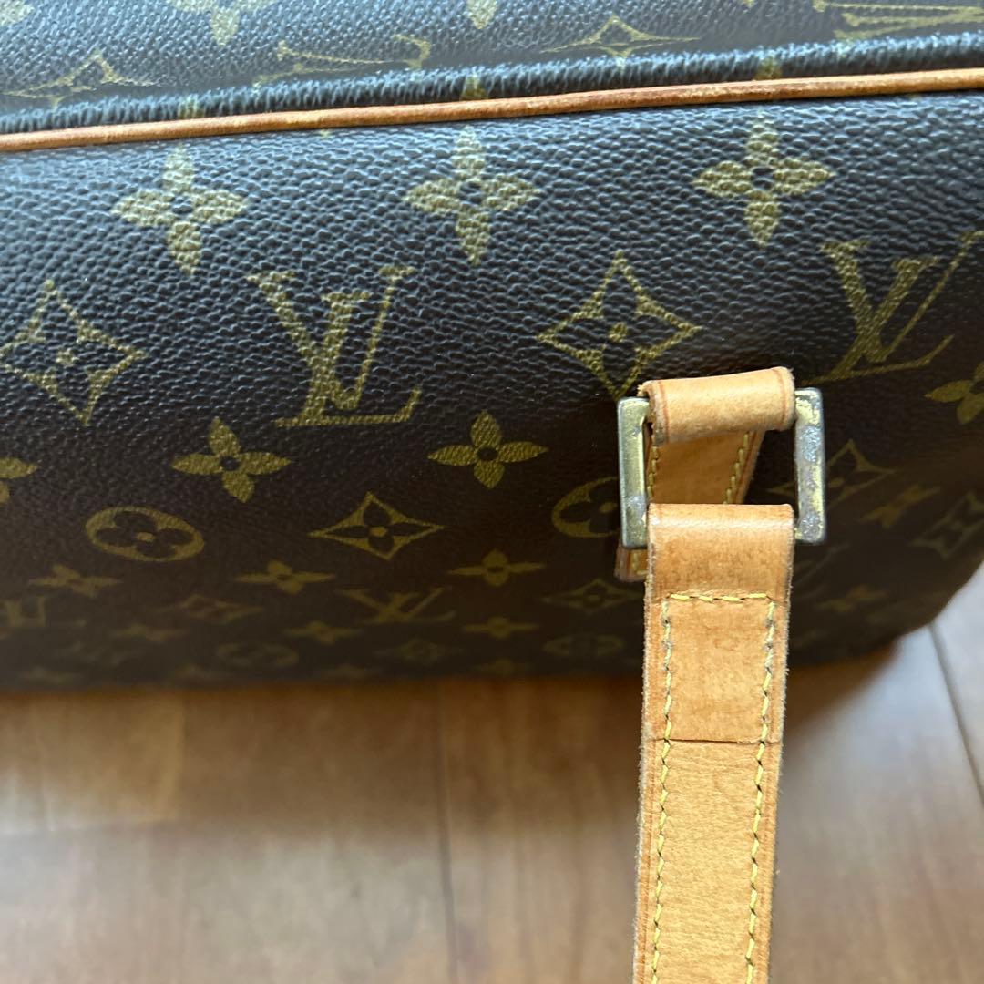 ルイ・ヴィトン モノグラム シテGM