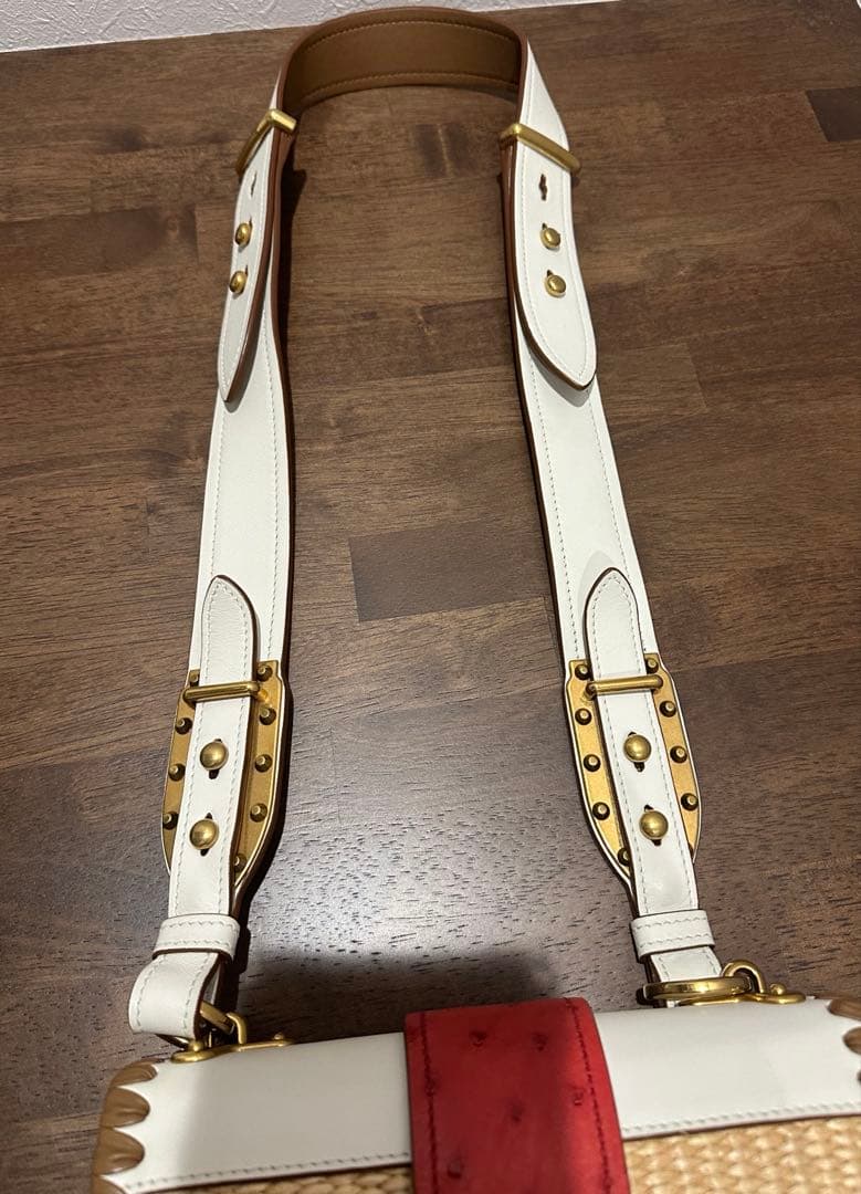 お値下げ　PRADA カイエ　かごバッグ ホワイト/レッド