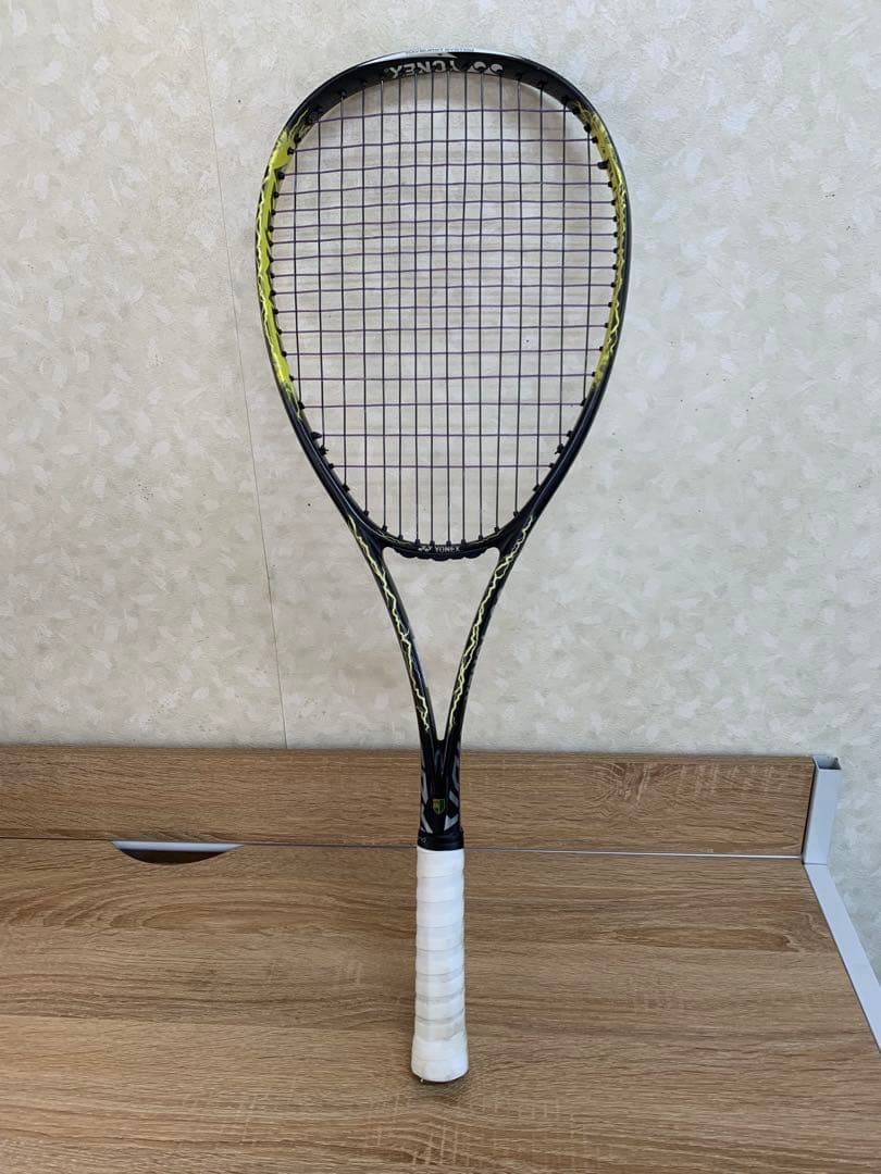 ヨネックス VOLTRAGE 7V テニスラケット 黒/黄 ソフトテニス
