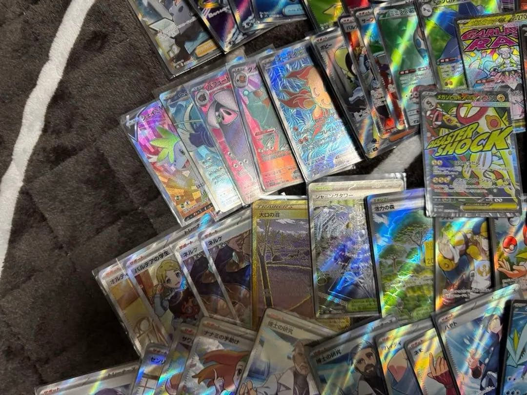 ポケモンカードsr１００枚以上 レアカード５００枚以上　まとめ売り　引退品