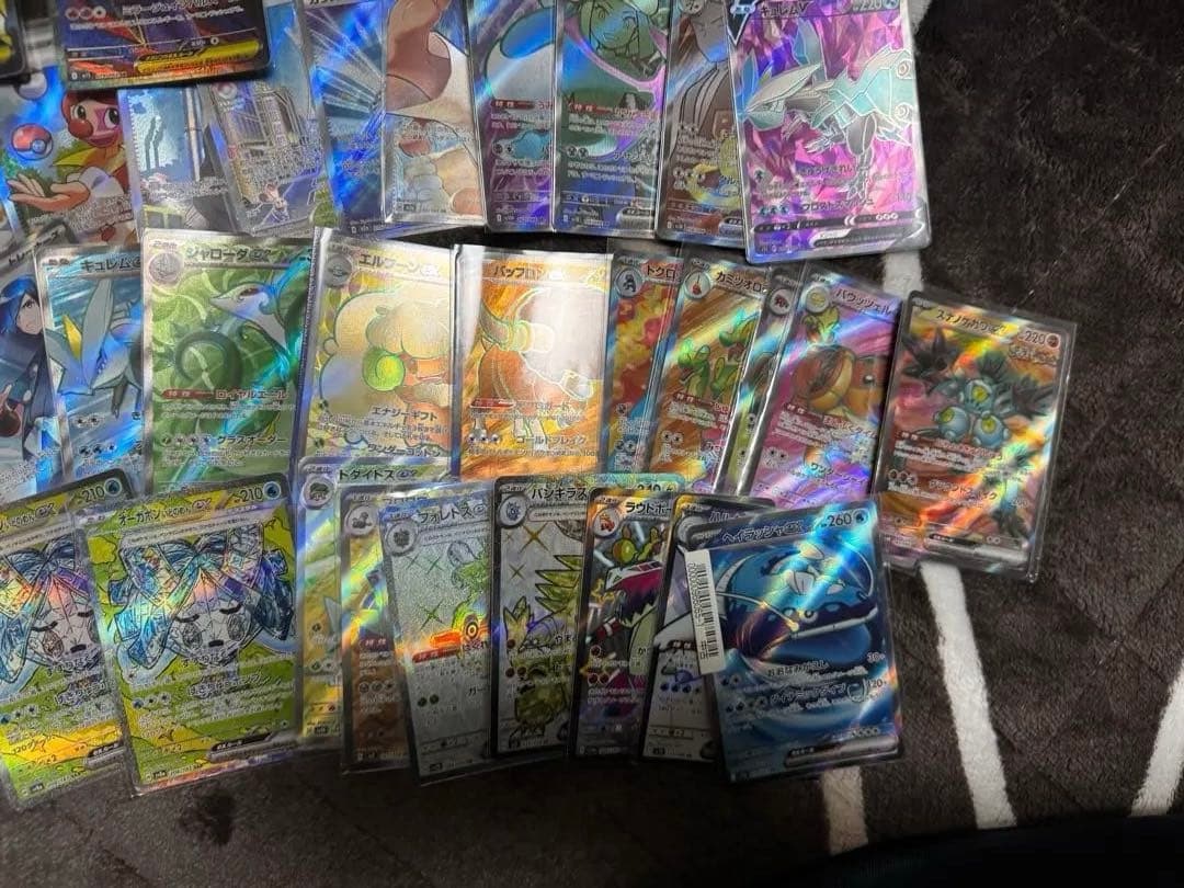 ポケモンカードsr１００枚以上 レアカード５００枚以上　まとめ売り　引退品