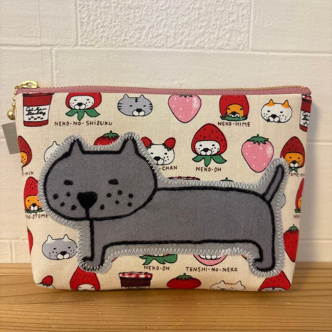 感謝価格　SALE 持ち手付きポーチ　猫柄　人気　ハンドメイド