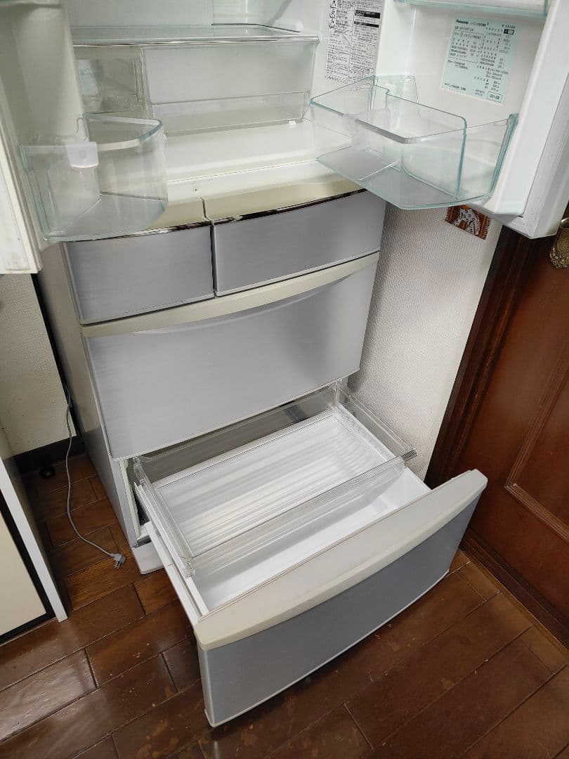 Panasonic 冷蔵庫 シルバー NR-F456T-S 2011年製