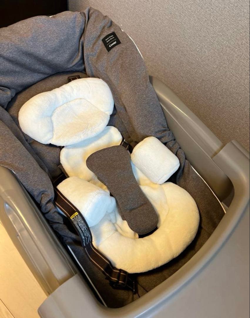 Combi ベビーラック オートスイング