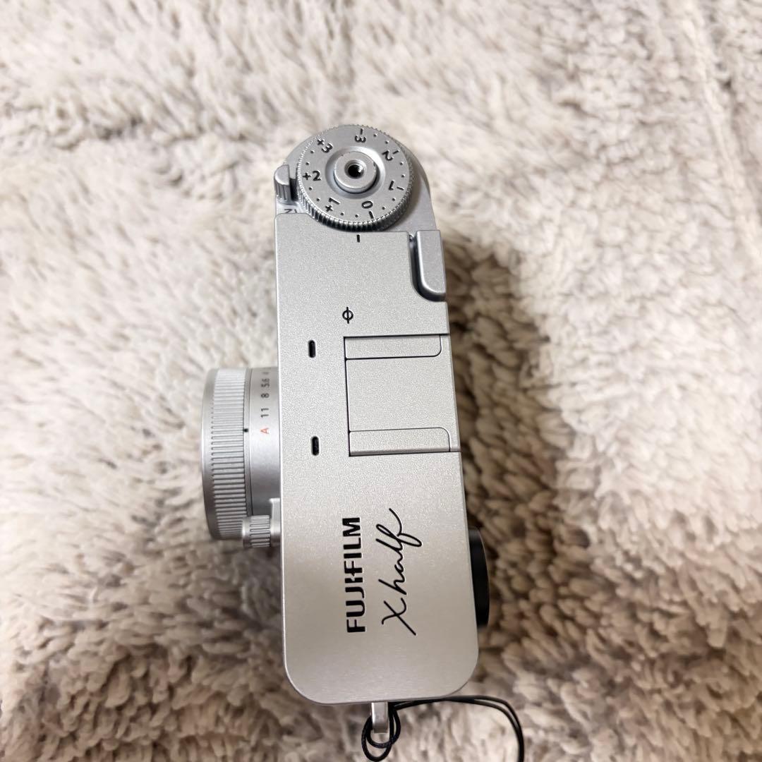 A*.様 FUJIFILM X Half シルバー 富士フイルム