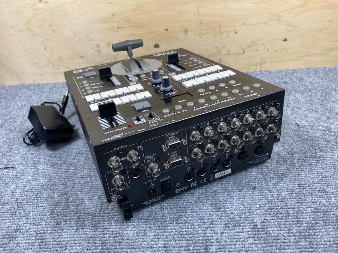Roland edirol V-8 ビデオミキサー