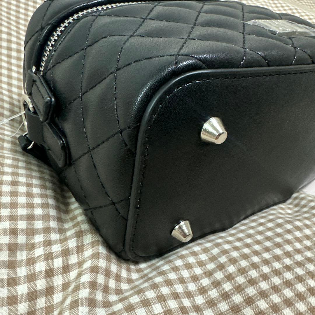 ダーリッチ　バニティバッグ　ブラック　ワイドタイプ