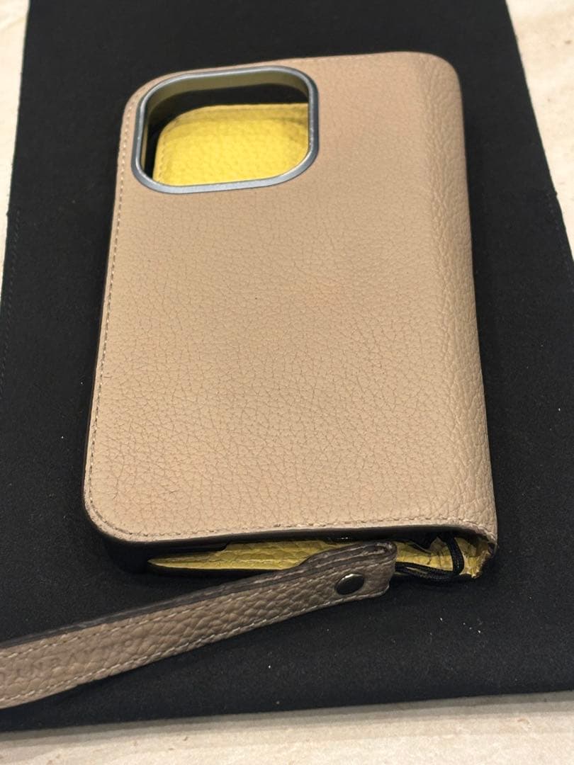 ボナベンチュラ　iPhone 16pro用