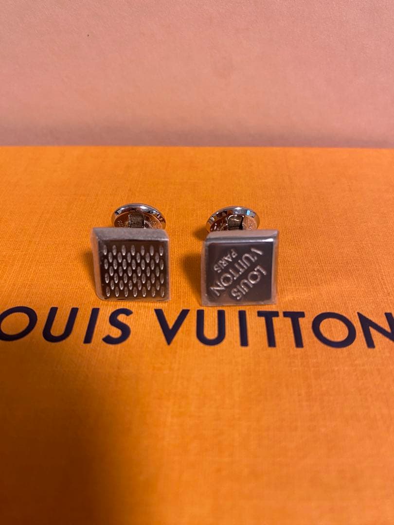 LOUIS VUITTON カフリンクス