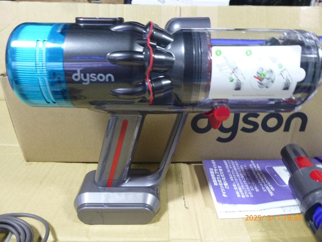 ダイソン micro 1.5kg SV21　ニッケル　Wソフトローラーおまけ