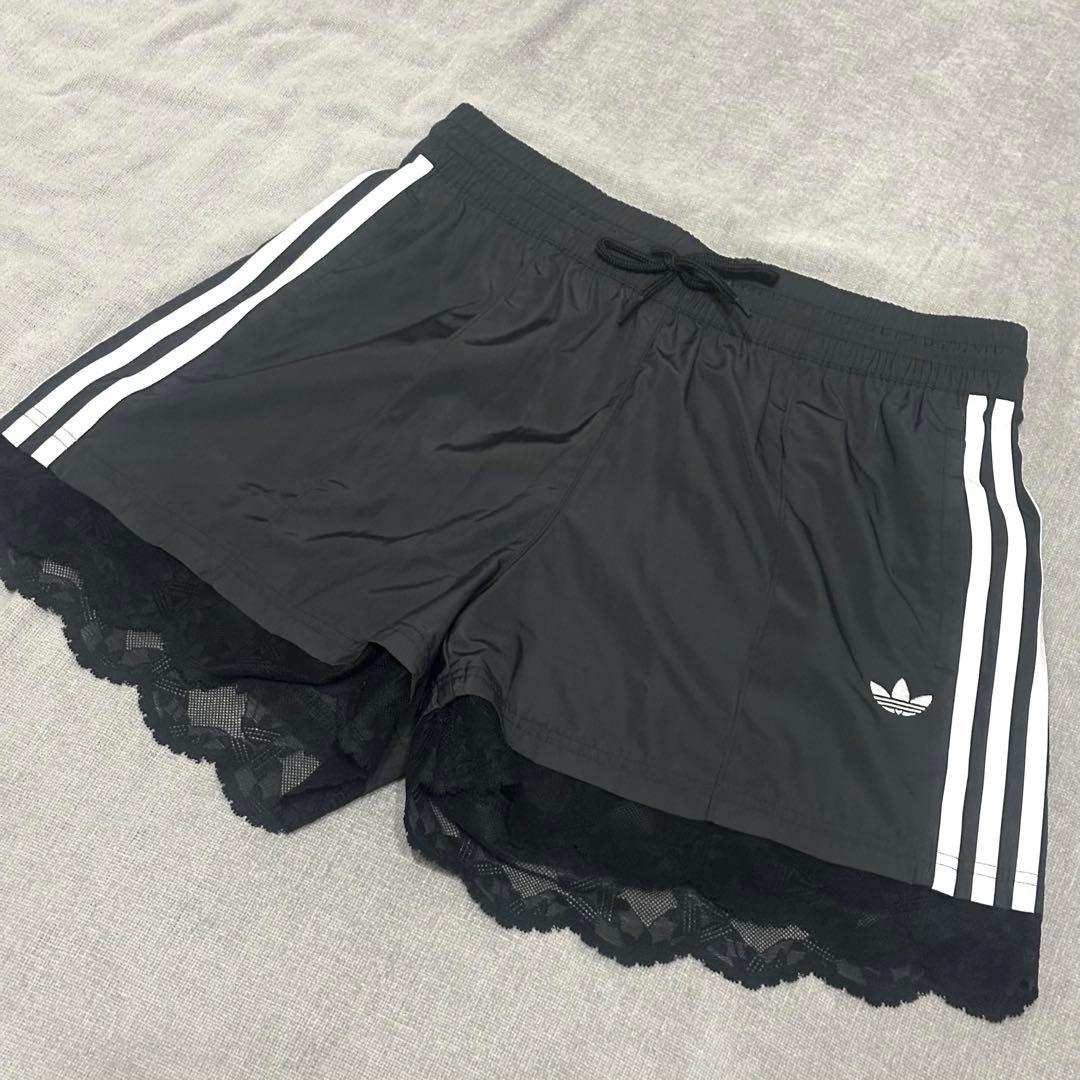 【美品】adidas アディダス レーストリム スリーストライプスショートパンツ