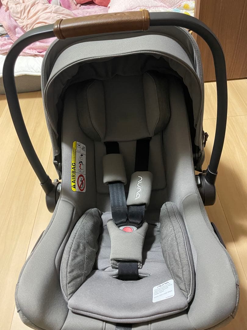 NUNA ベビーシート グレー