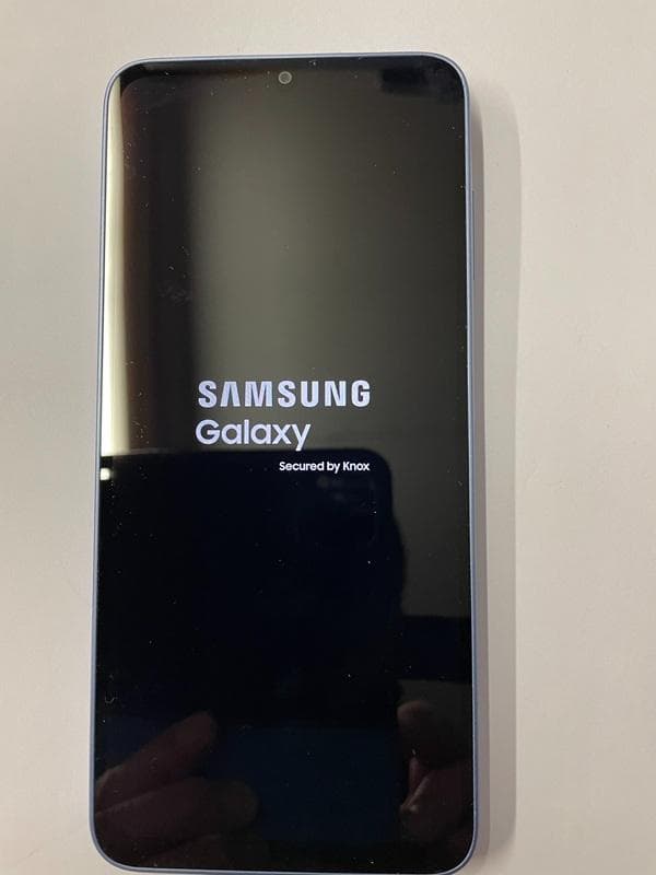 新品・未使用品　SAMSUNG Galaxy A25 5G SCG33 ブルー