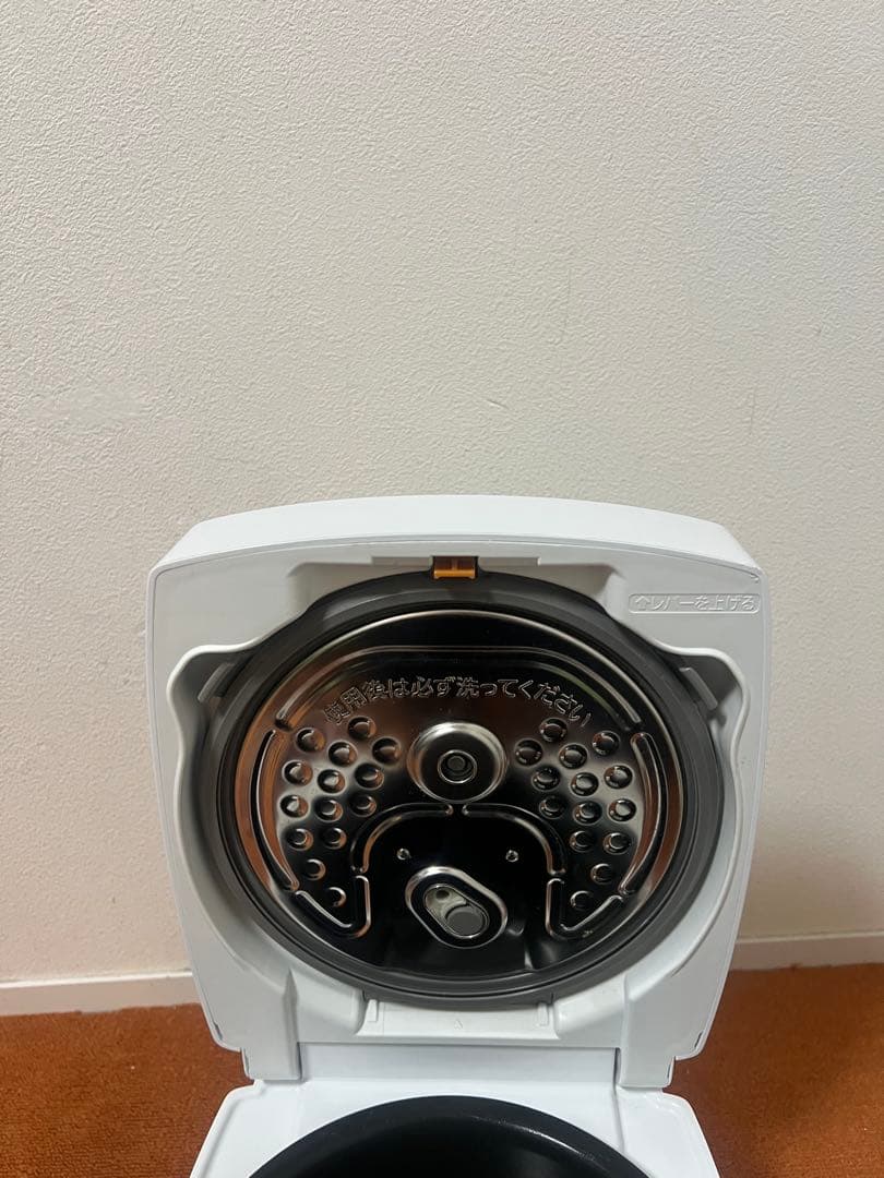 16　美品 三菱 2024年製 IHジャー炊飯器 NJ-VW10F-W